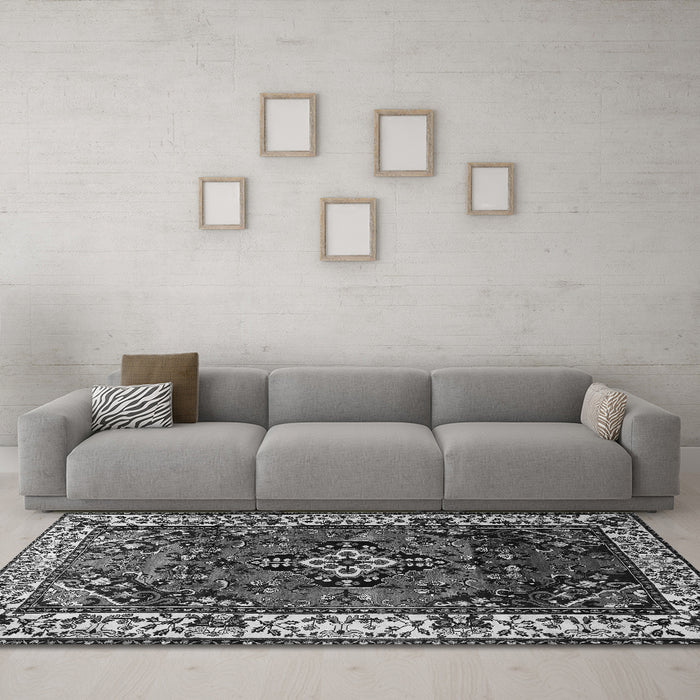Machine Washable Persian Gray Traditional Rug in a Living Room,, wshtr2138gry