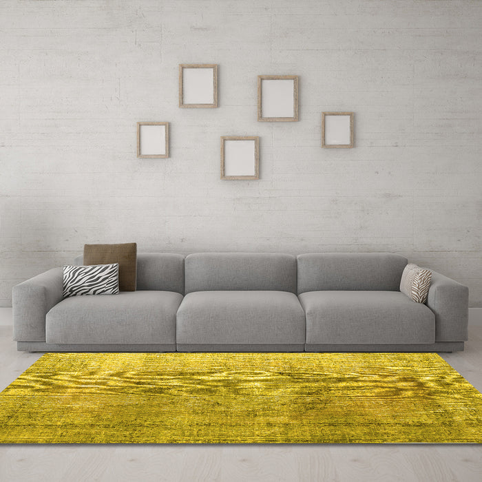 Machine Washable Persian Yellow Traditional Rug in a Living Room, wshtr2141yw