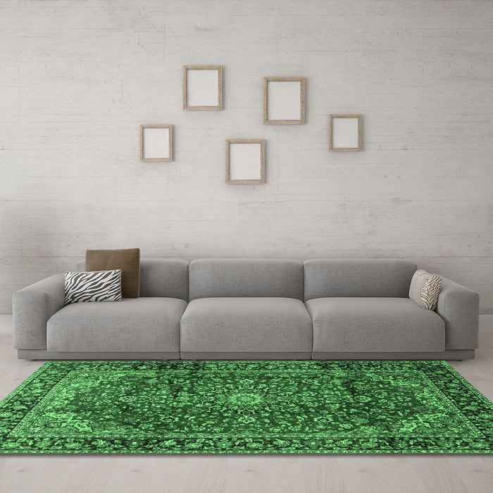 Machine Washable Medallion Emerald Green Traditional Area Rugs in a Living Room,, wshtr2143emgrn