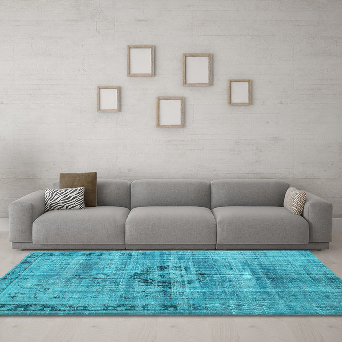 Machine Washable Persian Light Blue Traditional Rug in a Living Room, wshtr2145lblu