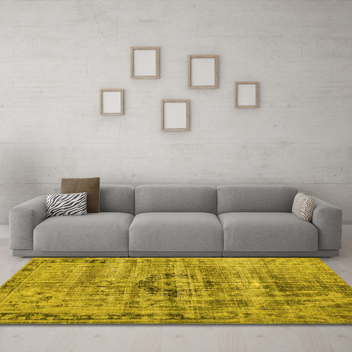 Machine Washable Persian Yellow Traditional Rug in a Living Room, wshtr2145yw