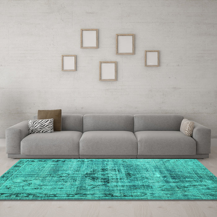 Machine Washable Persian Turquoise Traditional Area Rugs in a Living Room,, wshtr2145turq