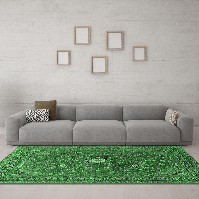 Machine Washable Medallion Emerald Green Traditional Area Rugs in a Living Room,, wshtr2146emgrn