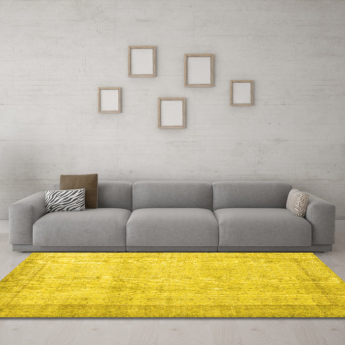 Machine Washable Persian Yellow Traditional Rug in a Living Room, wshtr2148yw