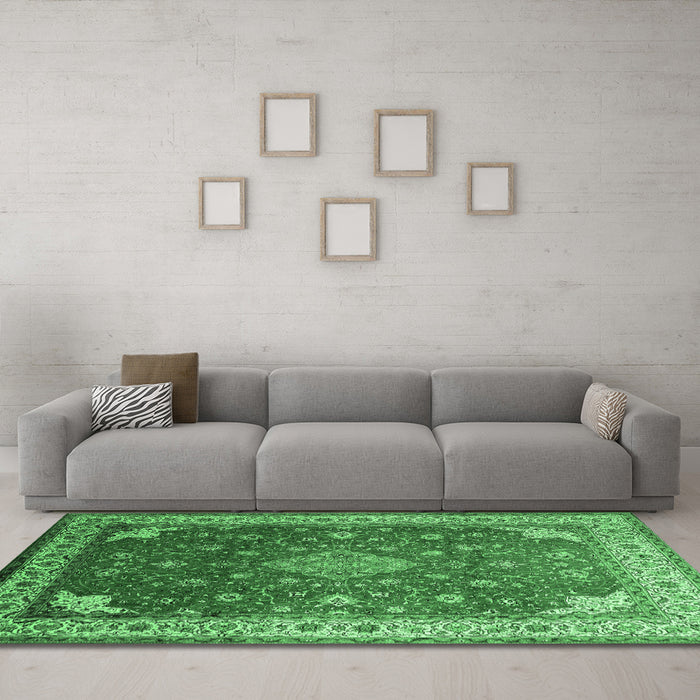 Machine Washable Medallion Emerald Green Traditional Area Rugs in a Living Room,, wshtr214emgrn