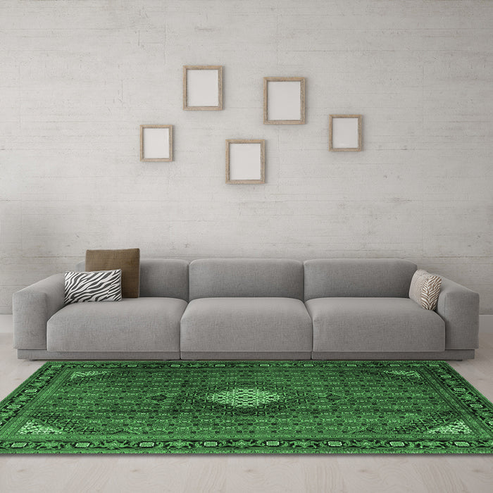 Machine Washable Persian Emerald Green Traditional Area Rugs in a Living Room,, wshtr2151emgrn