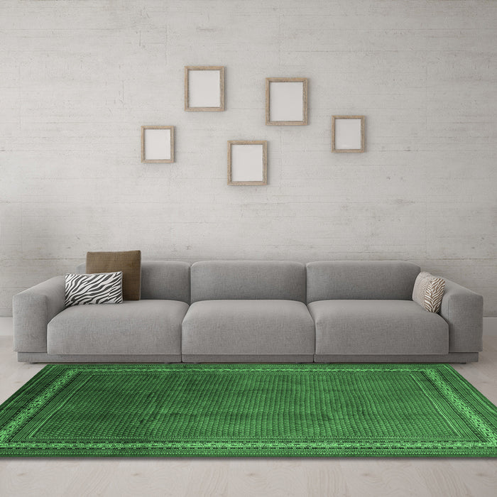 Machine Washable Persian Emerald Green Traditional Area Rugs in a Living Room,, wshtr215emgrn