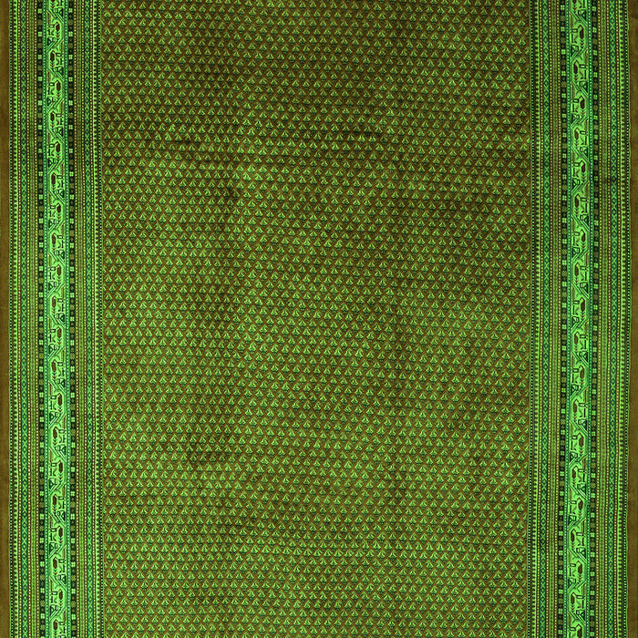 Serging Thickness of Machine Washable Persian Green Traditional Area Rugs, wshtr215grn
