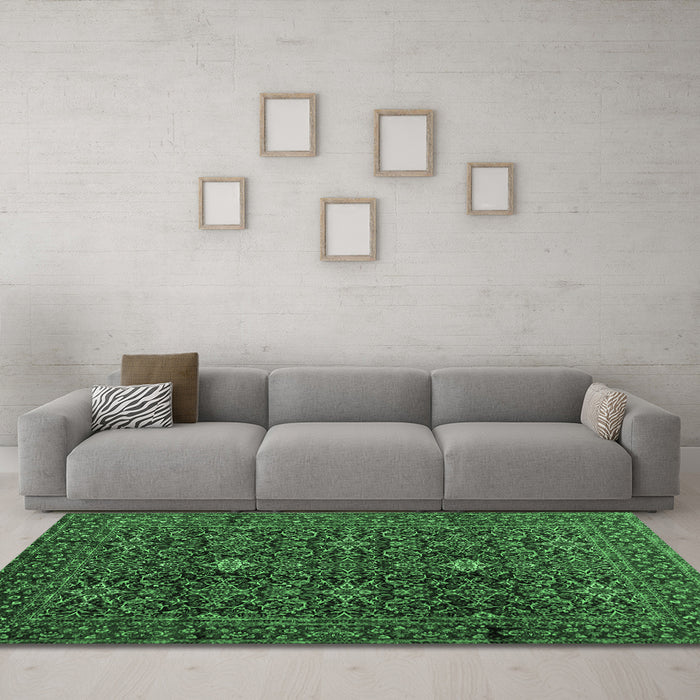Machine Washable Persian Emerald Green Traditional Area Rugs in a Living Room,, wshtr2166emgrn