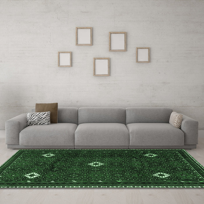 Machine Washable Persian Emerald Green Traditional Area Rugs in a Living Room,, wshtr2167emgrn