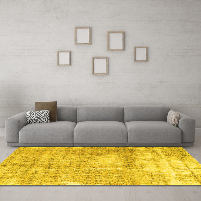 Machine Washable Persian Yellow Traditional Rug in a Living Room, wshtr216yw