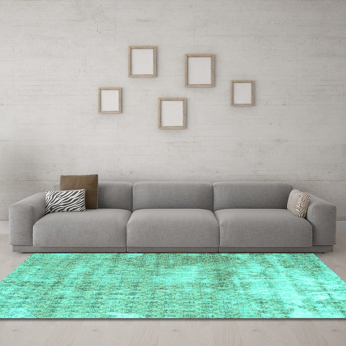 Machine Washable Persian Turquoise Traditional Area Rugs in a Living Room,, wshtr216turq