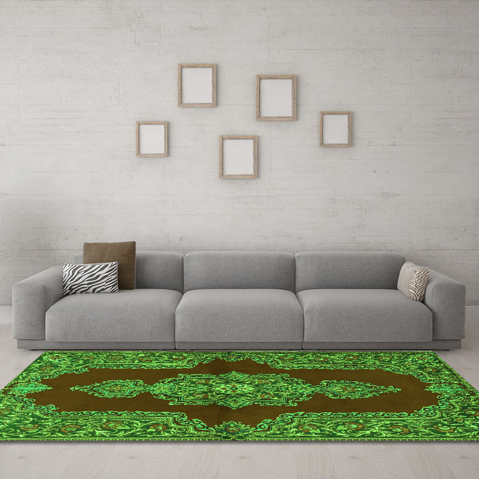 Machine Washable Medallion Green Traditional Area Rugs in a Living Room,, wshtr2170grn