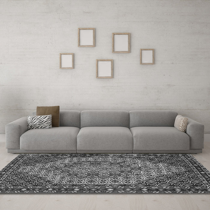 Machine Washable Persian Gray Traditional Rug in a Living Room,, wshtr2171gry