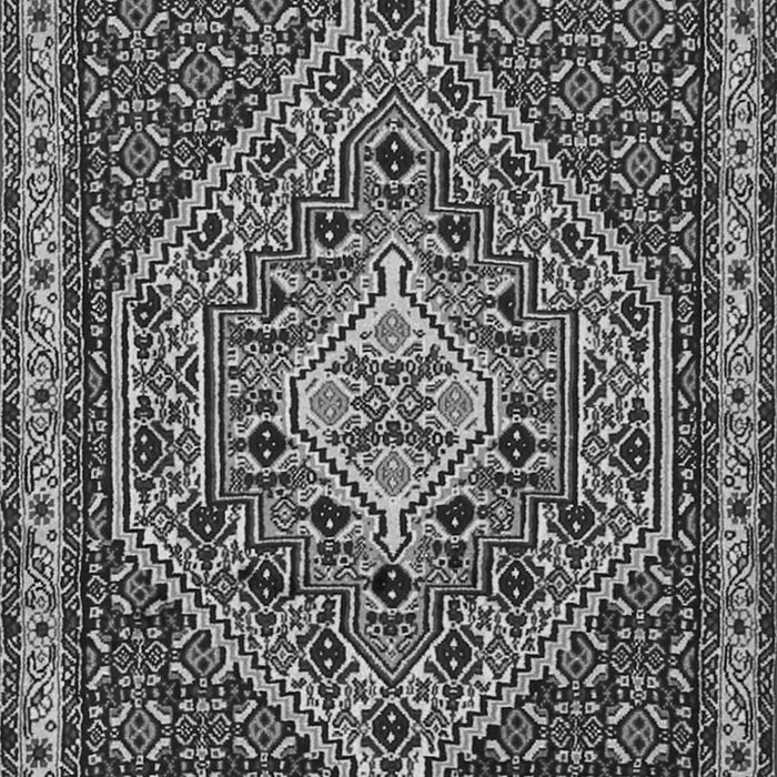 Serging Thickness of Machine Washable Persian Gray Traditional Rug, wshtr2172gry
