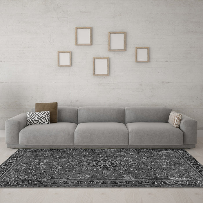 Machine Washable Persian Gray Traditional Rug in a Living Room,, wshtr2178gry