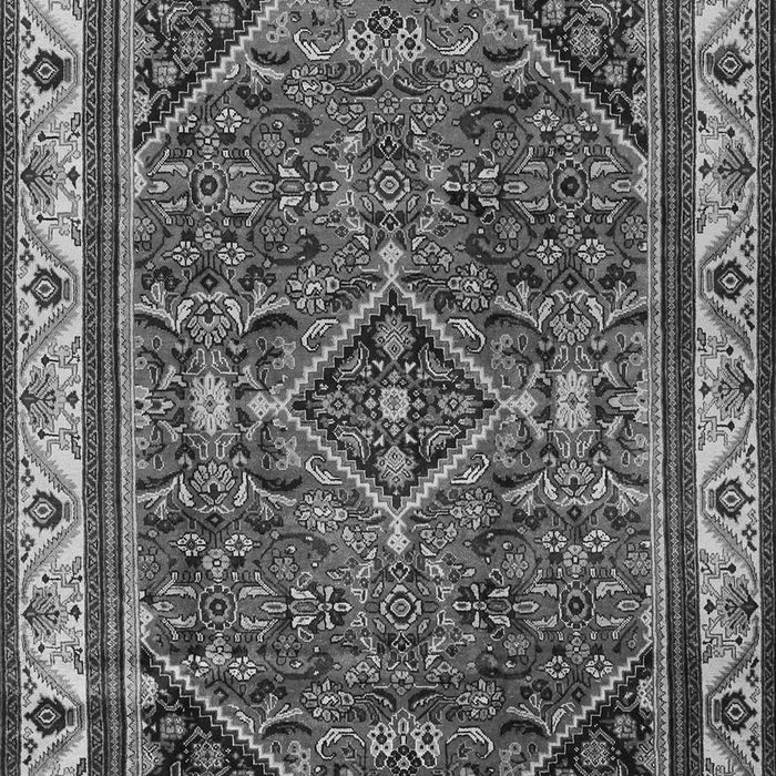 Serging Thickness of Machine Washable Persian Gray Traditional Rug, wshtr2180gry