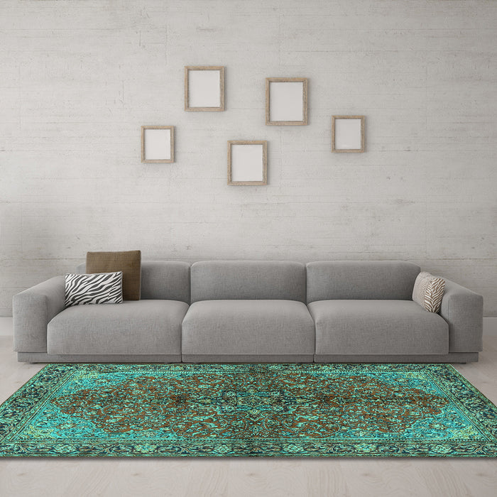 Machine Washable Persian Turquoise Traditional Area Rugs in a Living Room,, wshtr2182turq