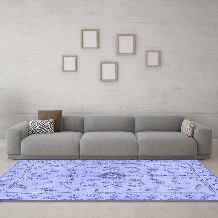 Machine Washable Persian Blue Traditional Rug in a Living Room, wshtr2183blu