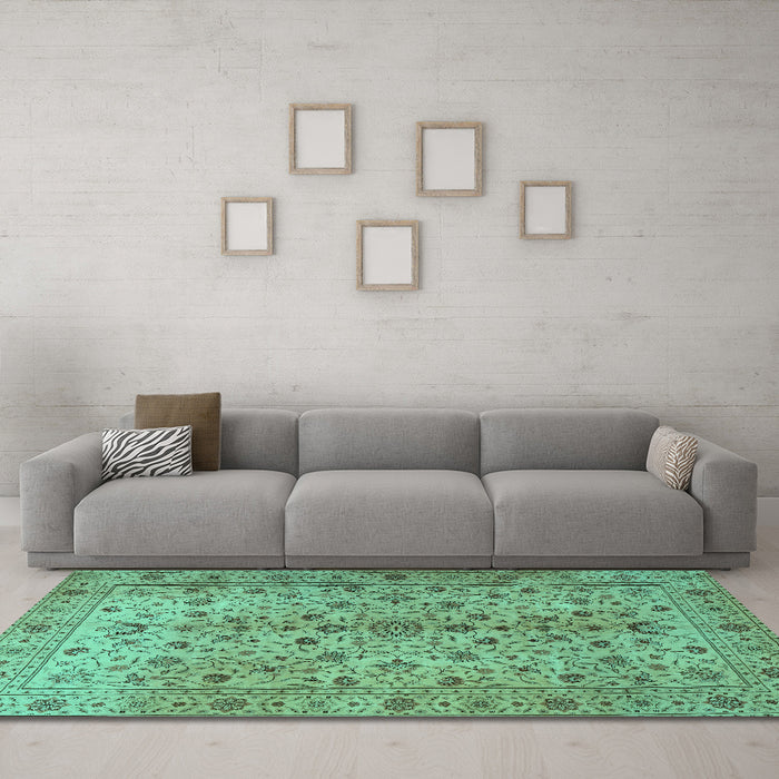 Machine Washable Persian Turquoise Traditional Area Rugs in a Living Room,, wshtr2184turq