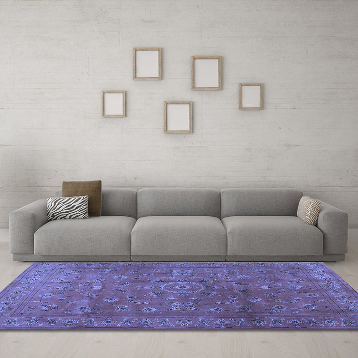 Machine Washable Persian Blue Traditional Rug in a Living Room, wshtr2186blu