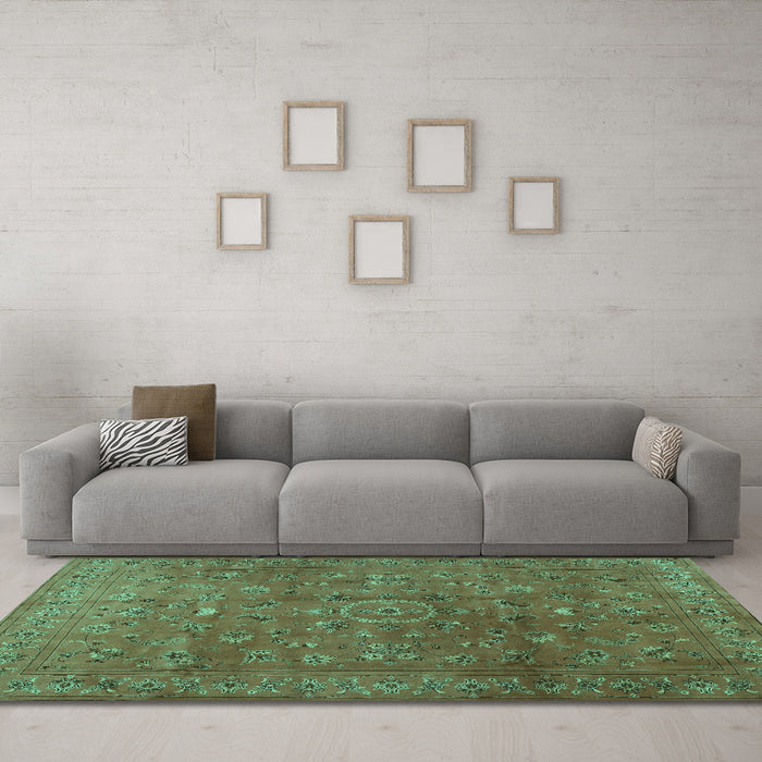 Machine Washable Persian Turquoise Traditional Area Rugs in a Living Room,, wshtr2186turq