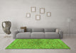 Machine Washable Persian Green Traditional Area Rugs in a Living Room,, wshtr2188grn