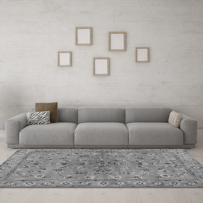 Machine Washable Persian Gray Traditional Rug in a Living Room,, wshtr2188gry