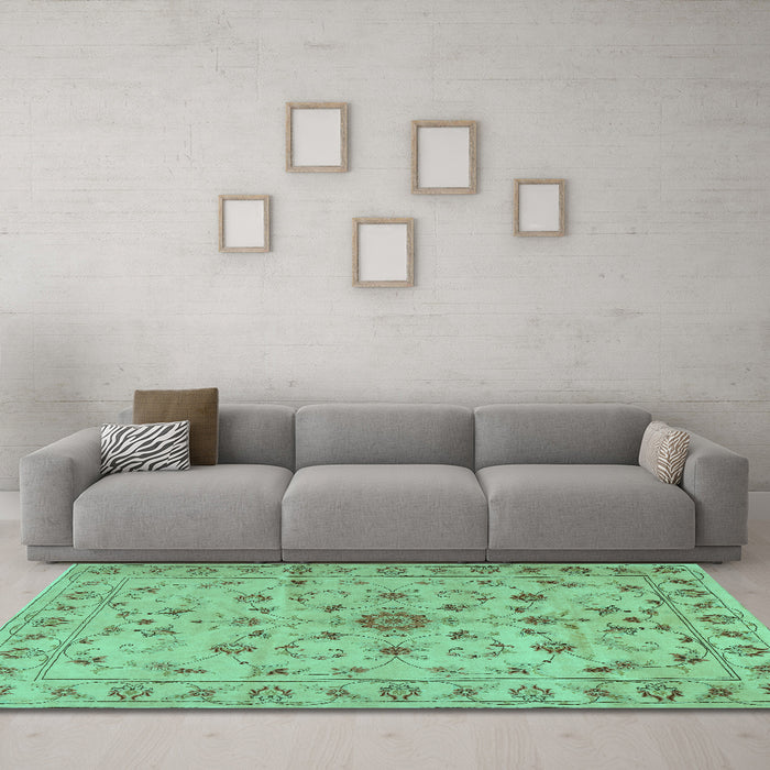 Machine Washable Persian Turquoise Traditional Area Rugs in a Living Room,, wshtr2189turq