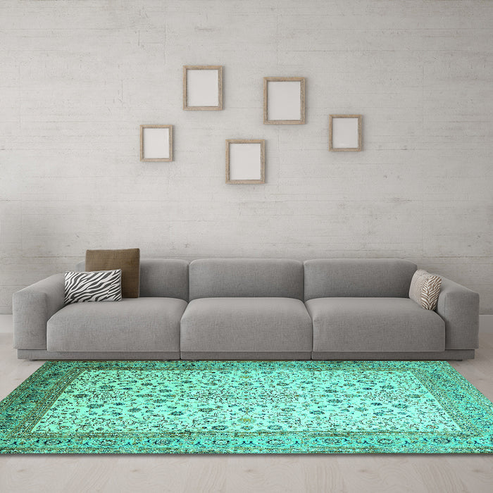 Machine Washable Persian Turquoise Traditional Area Rugs in a Living Room,, wshtr218turq