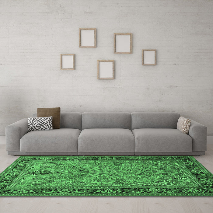 Machine Washable Persian Emerald Green Traditional Area Rugs in a Living Room,, wshtr2190emgrn