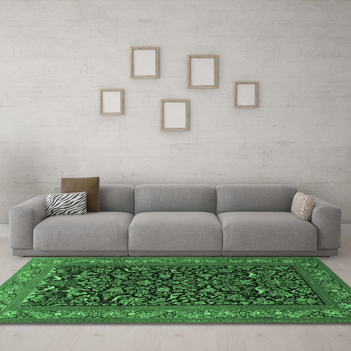 Machine Washable Persian Emerald Green Traditional Area Rugs in a Living Room,, wshtr2192emgrn