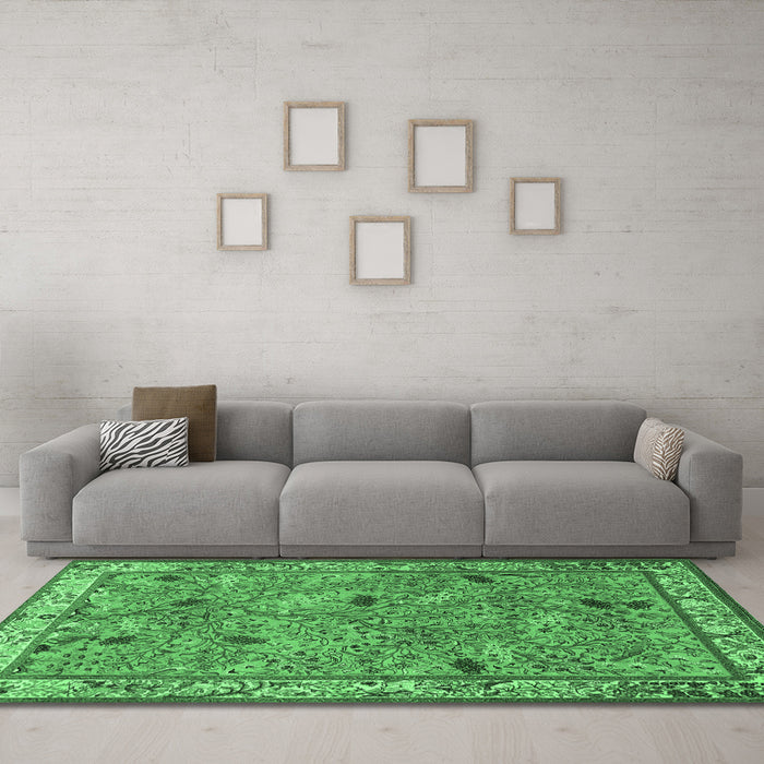 Machine Washable Animal Emerald Green Traditional Area Rugs in a Living Room,, wshtr2196emgrn