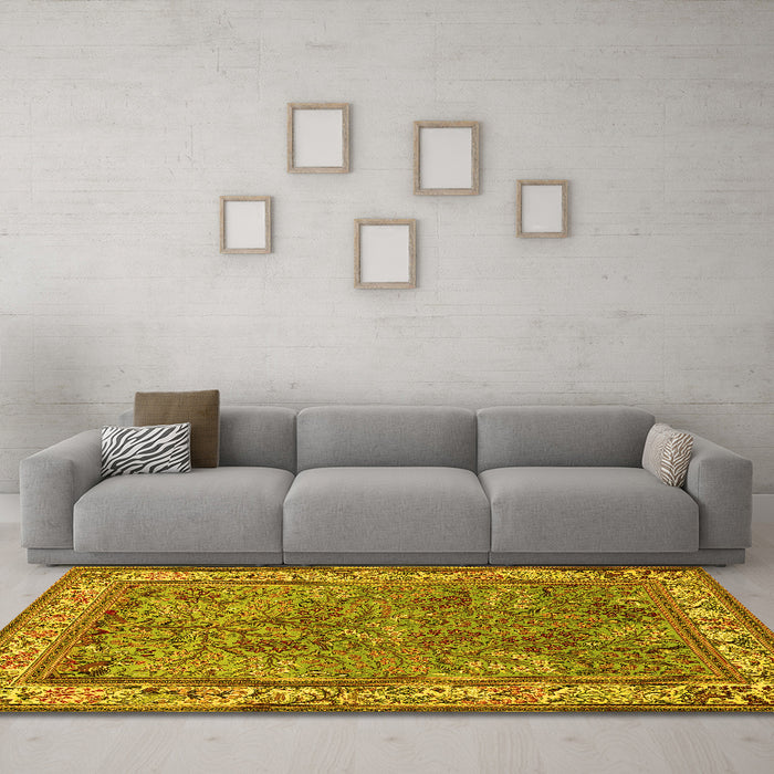 Machine Washable Animal Yellow Traditional Rug in a Living Room, wshtr2198yw
