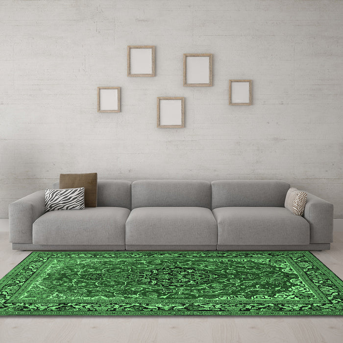 Machine Washable Medallion Emerald Green Traditional Area Rugs in a Living Room,, wshtr2199emgrn