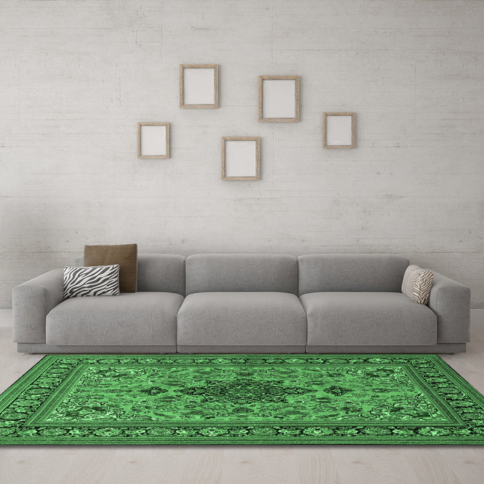 Machine Washable Animal Emerald Green Traditional Area Rugs in a Living Room,, wshtr2200emgrn