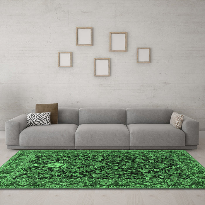 Machine Washable Persian Emerald Green Traditional Area Rugs in a Living Room,, wshtr2201emgrn