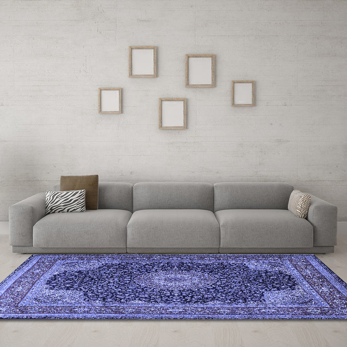 Machine Washable Medallion Blue Traditional Rug in a Living Room, wshtr2203blu