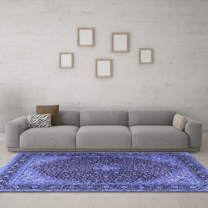 Machine Washable Persian Blue Traditional Rug in a Living Room, wshtr2205blu