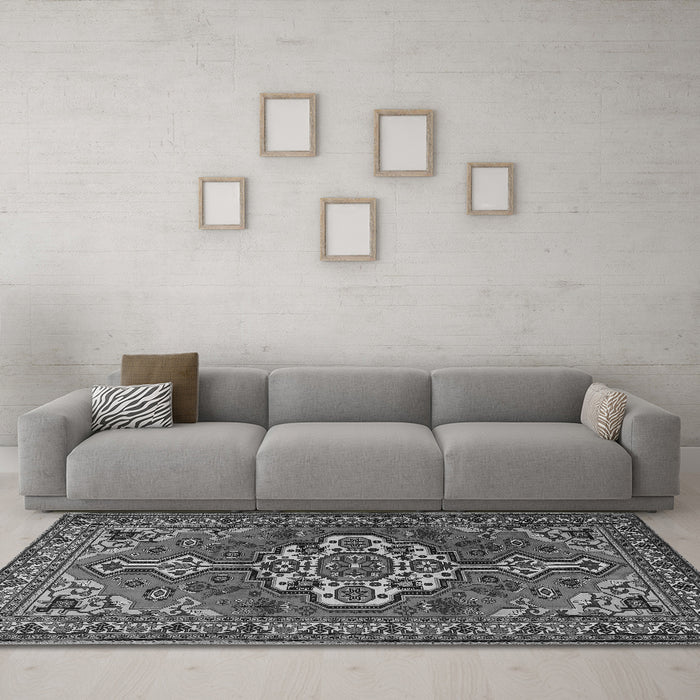 Machine Washable Persian Gray Traditional Rug in a Living Room,, wshtr2207gry