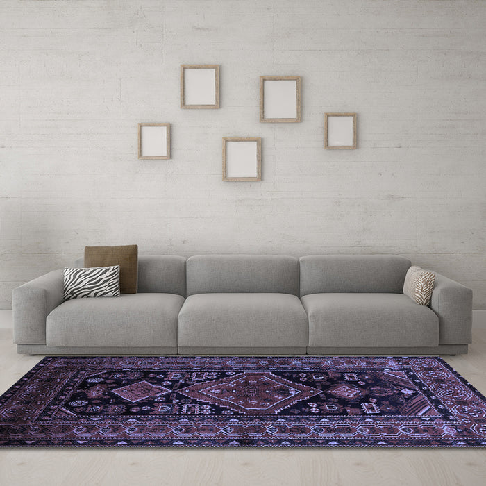 Machine Washable Persian Blue Traditional Rug in a Living Room, wshtr220blu