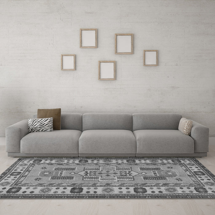 Machine Washable Oriental Gray Traditional Rug in a Living Room,, wshtr2214gry
