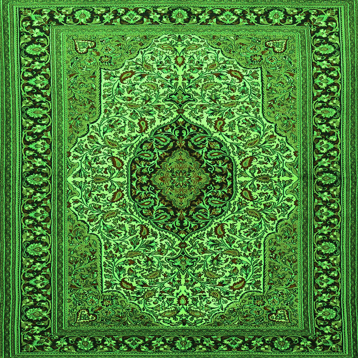 Serging Thickness of Medallion Green Traditional Rug, tr2216grn