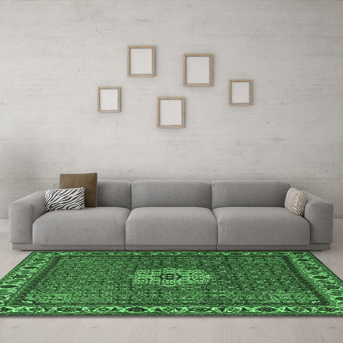 Machine Washable Persian Emerald Green Traditional Area Rugs in a Living Room,, wshtr2218emgrn
