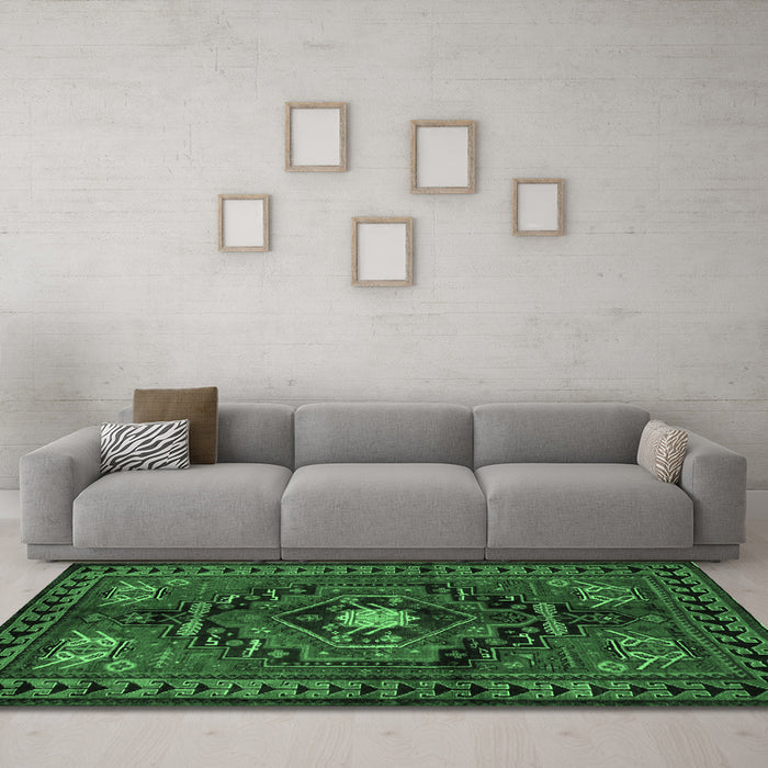 Machine Washable Persian Emerald Green Traditional Area Rugs in a Living Room,, wshtr222emgrn