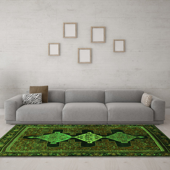 Machine Washable Persian Green Traditional Area Rugs in a Living Room,, wshtr2232grn