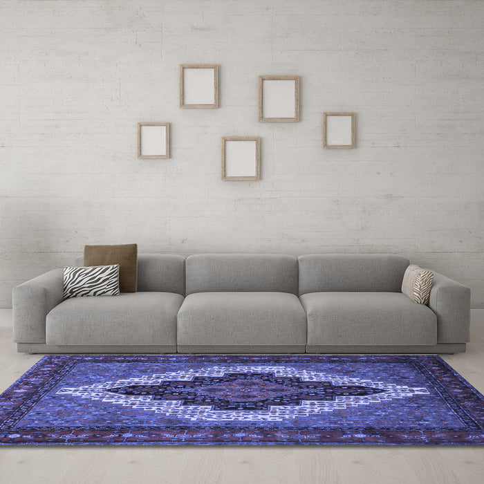 Machine Washable Persian Blue Traditional Rug in a Living Room, wshtr2233blu
