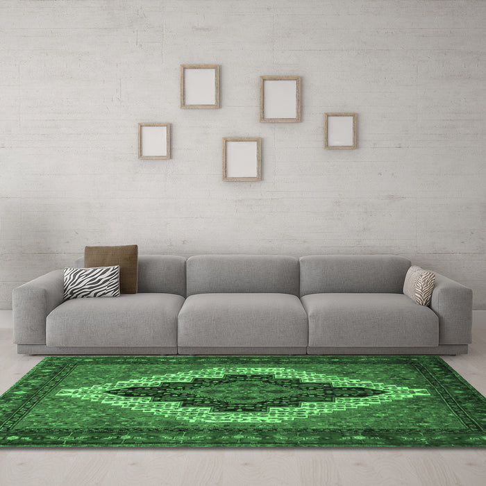 Machine Washable Persian Emerald Green Traditional Area Rugs in a Living Room,, wshtr2233emgrn