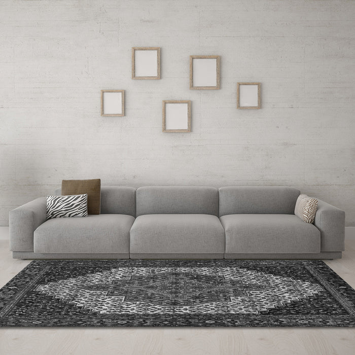 Machine Washable Persian Gray Traditional Rug in a Living Room,, wshtr2234gry