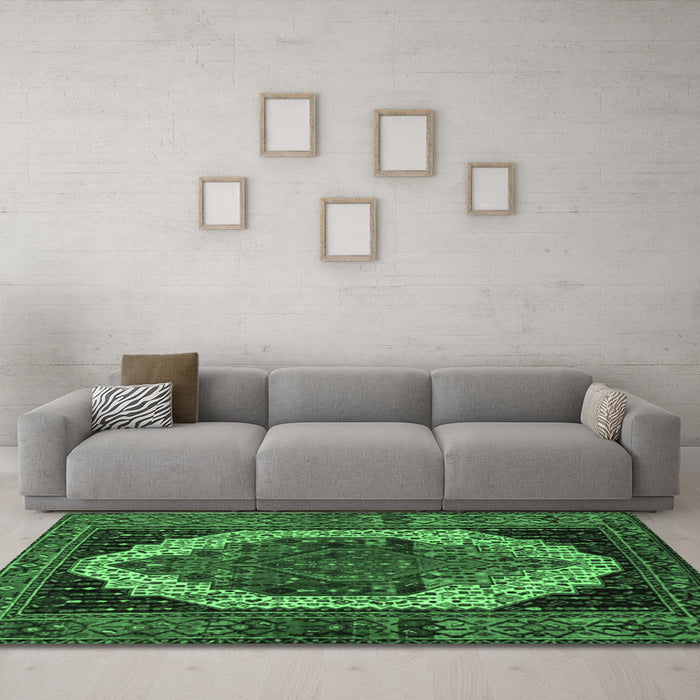 Machine Washable Persian Emerald Green Traditional Area Rugs in a Living Room,, wshtr2235emgrn